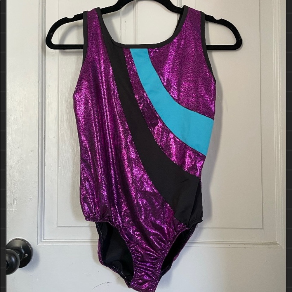 Dan skin now black,purple, and blue gymnastics leotard size XL girls